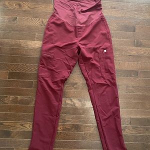 FIGS maternity YOLA 2.0 scrub pant